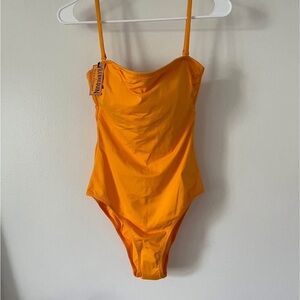 NWT Vilebrequin x Veuve Clicquot limited edition swimsuit- M